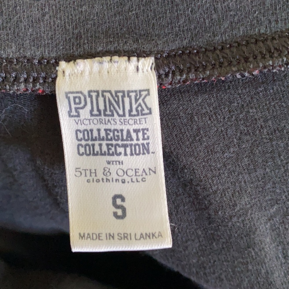 Victoria’s Secret PINK UC Capri leggings - Picture 5 of 6